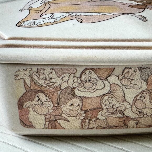 Disney Snow White and the Seven Dwarfs 70 Year Jewelry Trinket Box 2007 - Picture 10 of 10